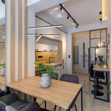 P Deluxe Suite2 Салоники Экстерьер фото